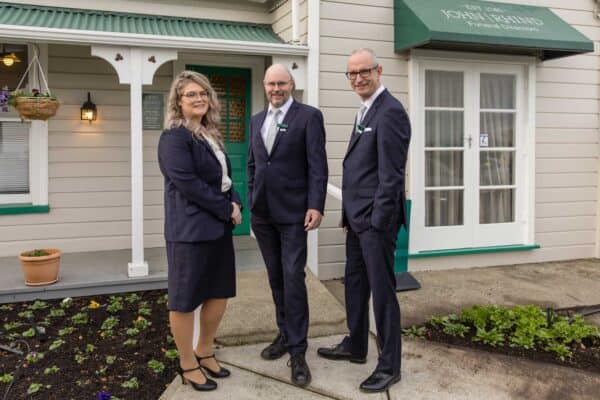 John Rhind Kaiapoi Team Outside
